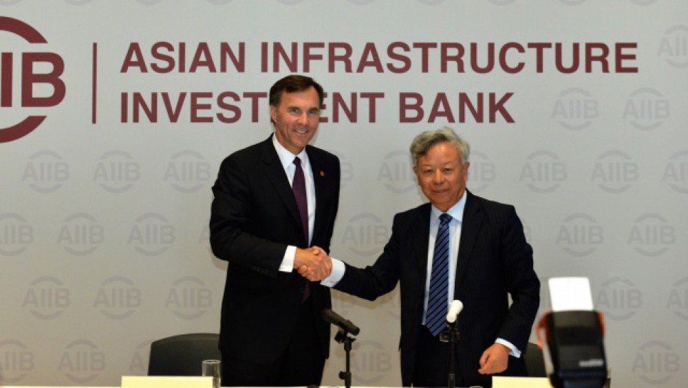 캐나다는 중국이 주도하는 인프라 은행에 가입한다.
