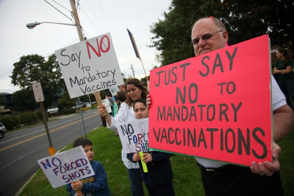 백신 접종을 의무화하는 법안이 미 오클라호마 주에서 추진되고 있다.