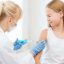 11개 질병에 대한 백신 접종을 학생에게 의무화한 프랑스