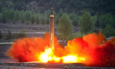 북한의 미사일 화성-12호는 우크라이나에서 들여온 엔진을 사용했다.