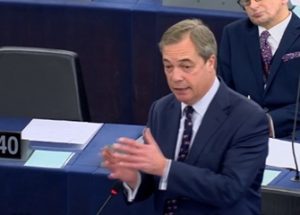 유럽의회에 유입된 조지 소로스의 자금에 대한 조사를 요구하는 나이절 패라지