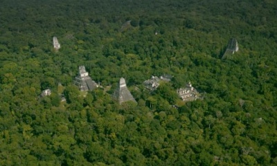 과테말라 정글에서 거대도시가 발견되다.
