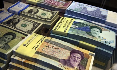 국제 무역에서 달러를 버리고 유로를 채택한 이란