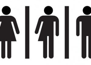 트랜스젠더 학생이 원하는 화장실을 선택하도록 허용한 미국 고등학교의 시위