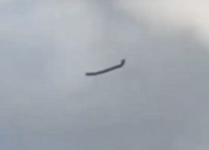 최근 미국 와이오밍, 뉴욕, 캘리포니아에서 촬영된 UFO 영상