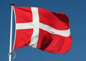 백신 접종을 의무화하는 긴급 코로나바이러스 법안을 통과한 덴마크