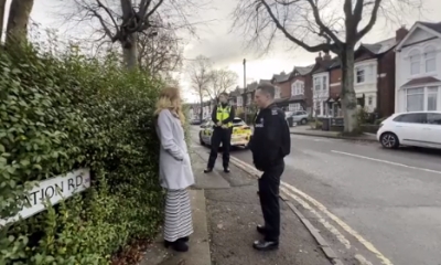 낙태 시설 주변에 서서 기도하다 체포된 영국인