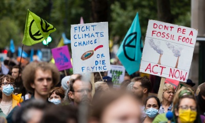 기후변화 시위 단체 ‘저스트 스톱 오일’의 드러나는 후원자들