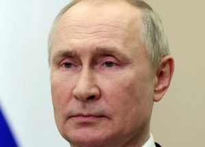 푸틴, ‘글로벌 엘리트가 유혈 충돌과 쿠데타를 선동한다’